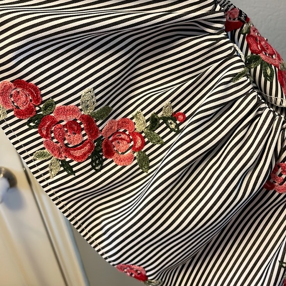 Calvin Klein stripes and flowers dress size 6 - Picture 7 of 7